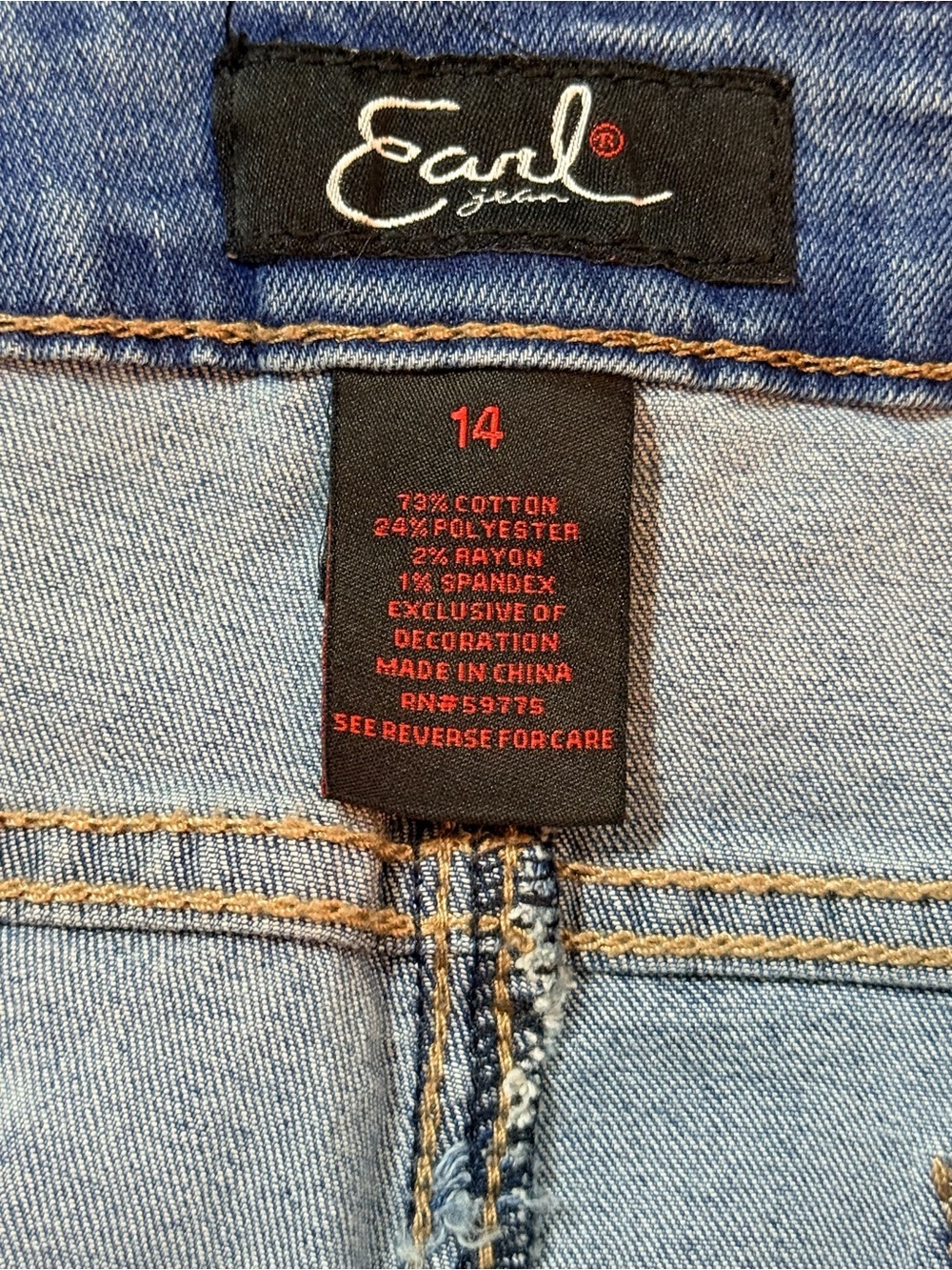 Earl Jeans USA Flag Embroidered Capri Jeans NWT Size 14 Patriotic Denim - Picture 10 of 11